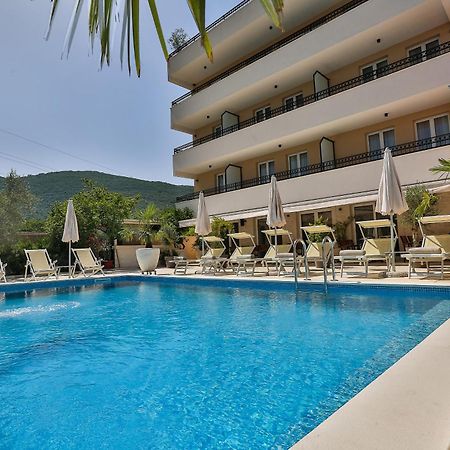 Villa La Vida Budva Exteriör bild