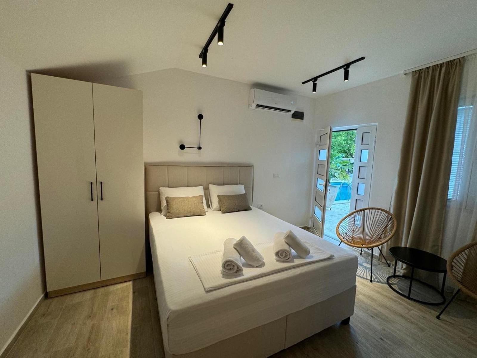 Villa La Vida Budva Exteriör bild